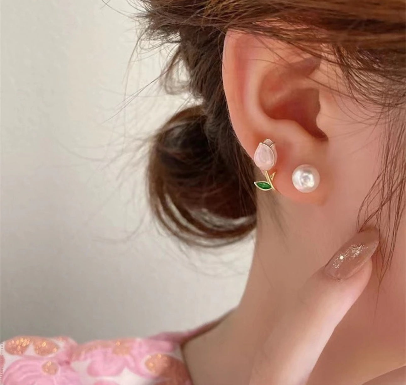 flower Pearl  drop stud earrings