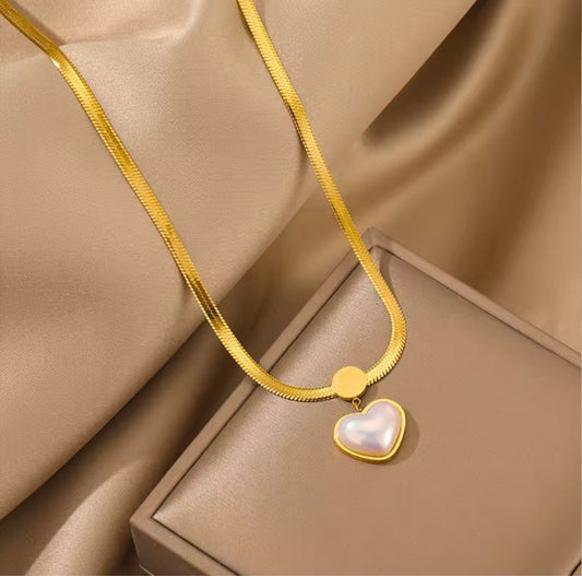 Golden heart  anti tarnish  chain