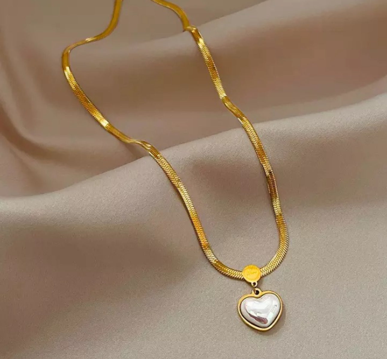 Golden heart  anti tarnish  chain