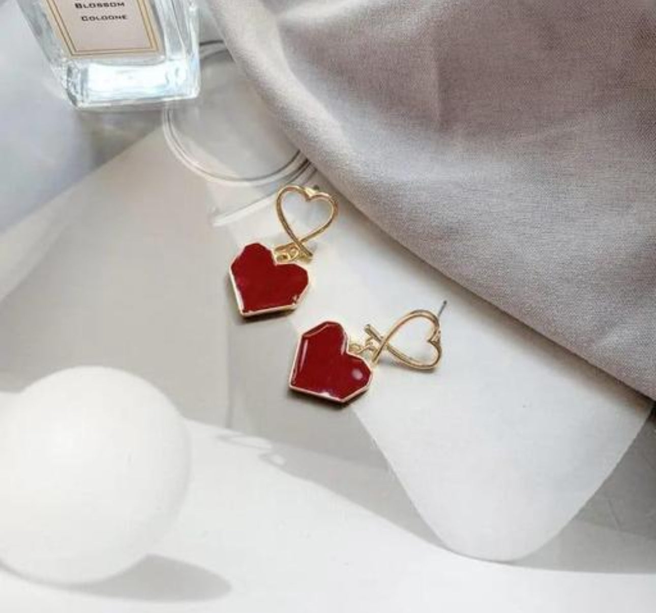 Red  glaze love stud earrings