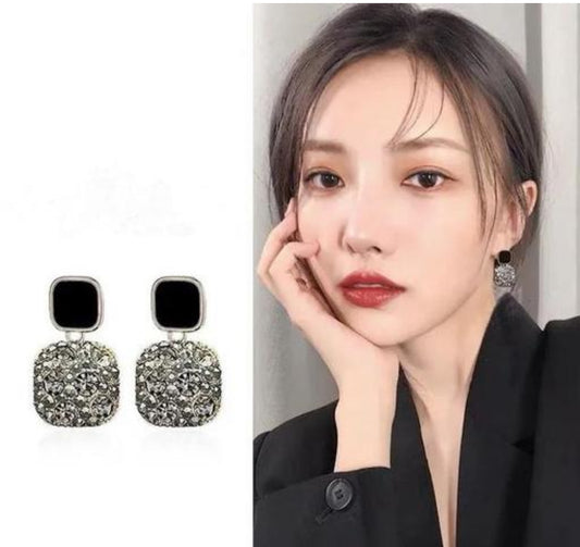 Trendy black  Korean dangler earrings