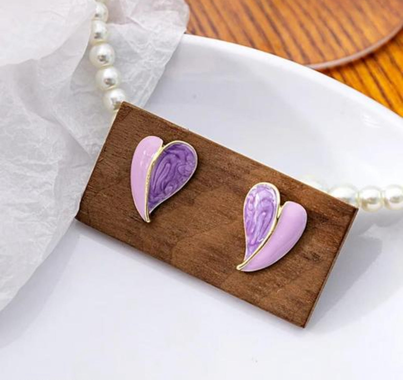 Purple   leaf stud earrings