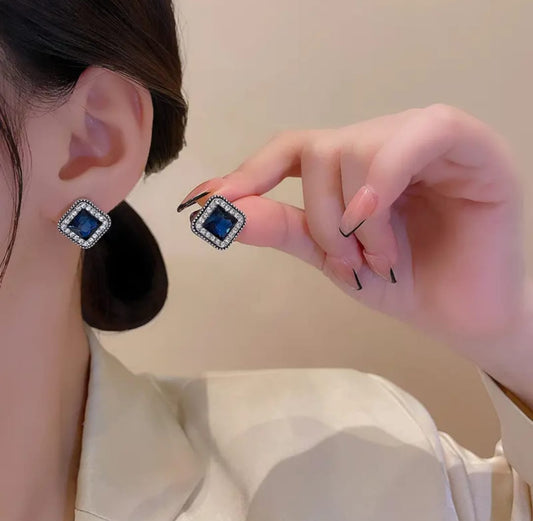 Blue Korean geometric stud earrings