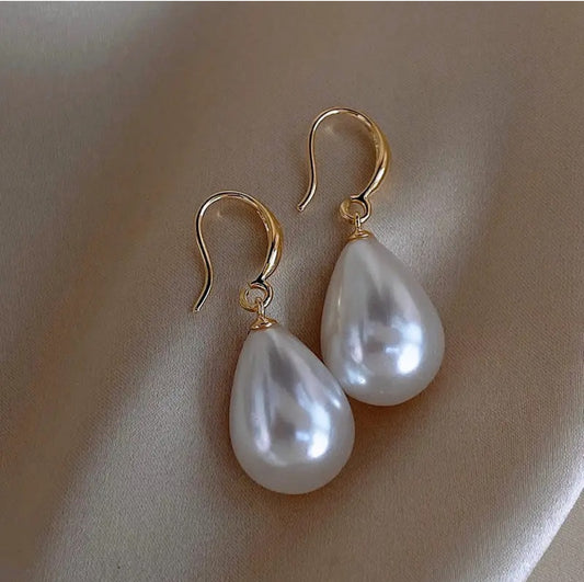 Water pearl drop  dangle earrings