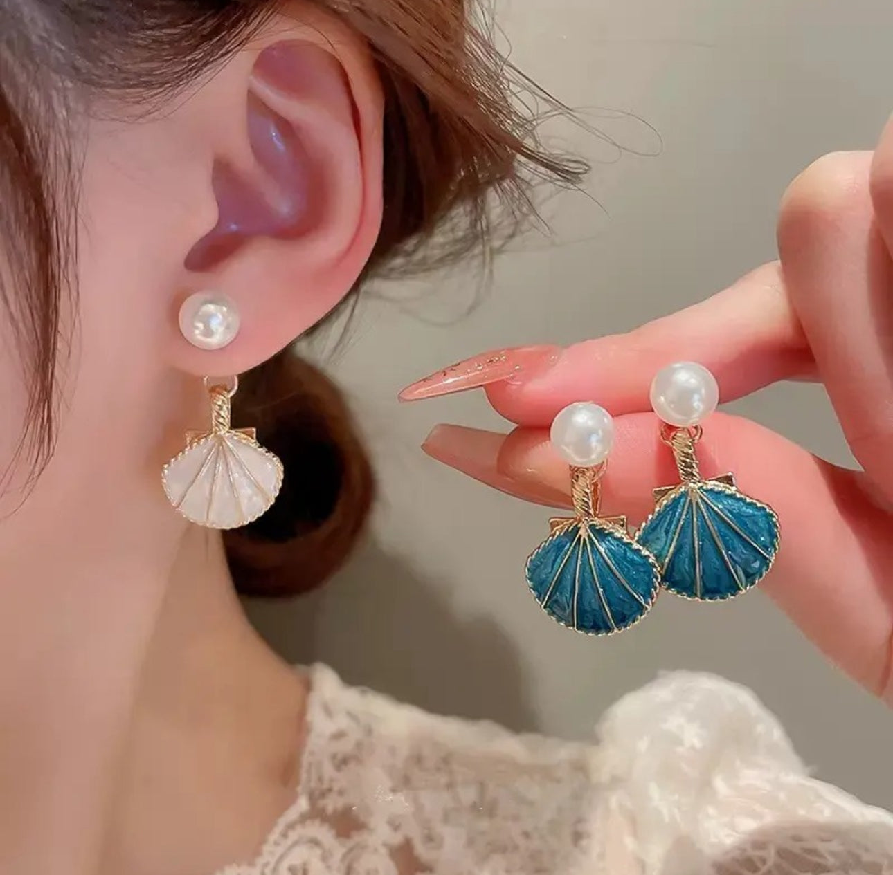 . Amazing blue korean   pearl dangler