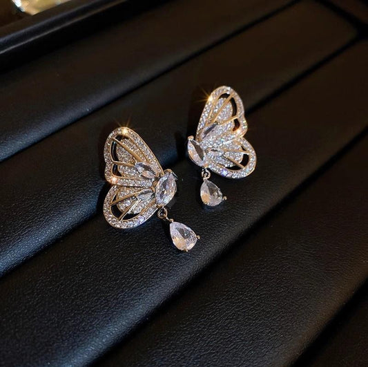 Rhinestone    butterfly Korean pearl  dangler