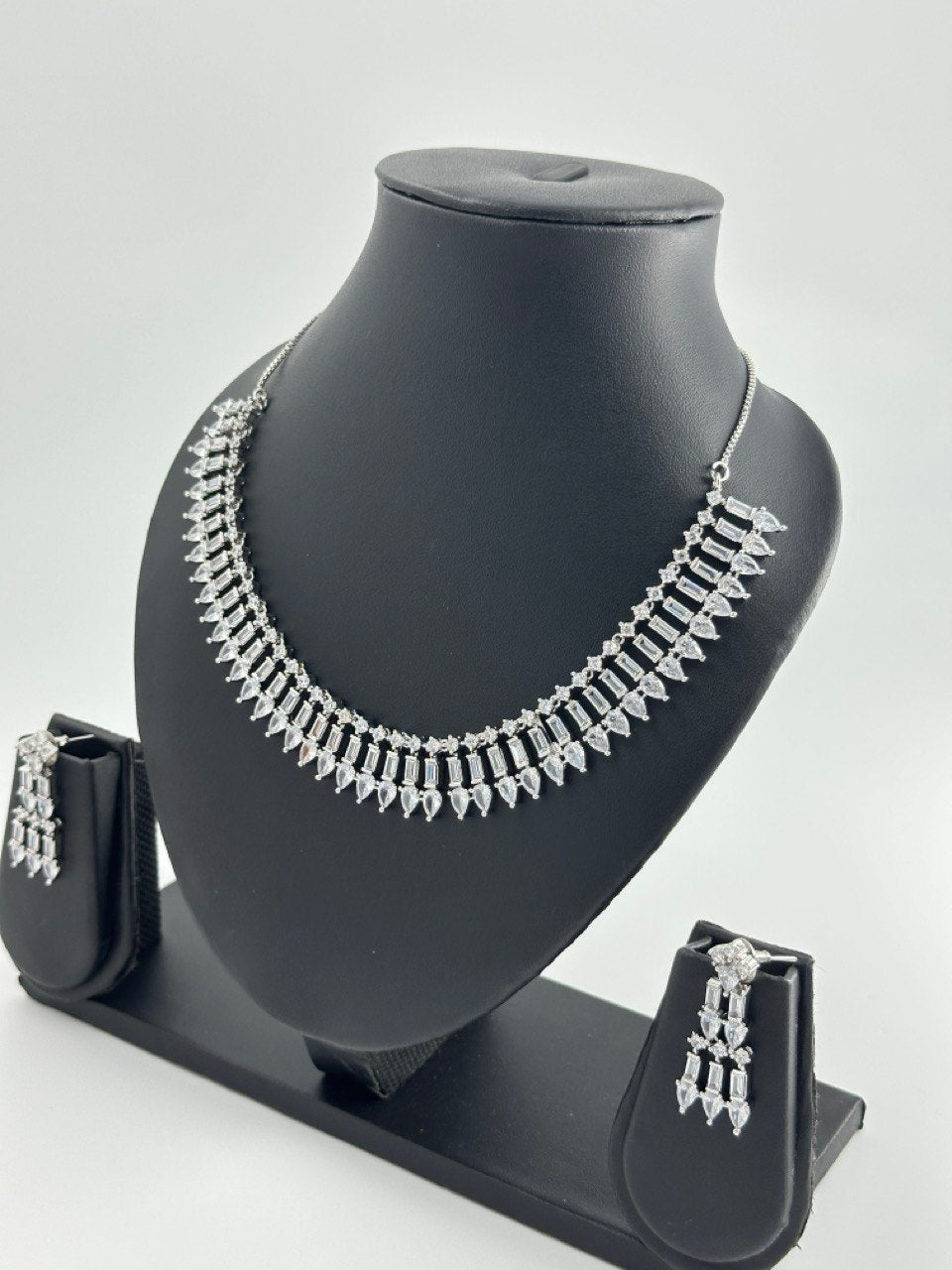 Rhodium zircon   Necklace  set