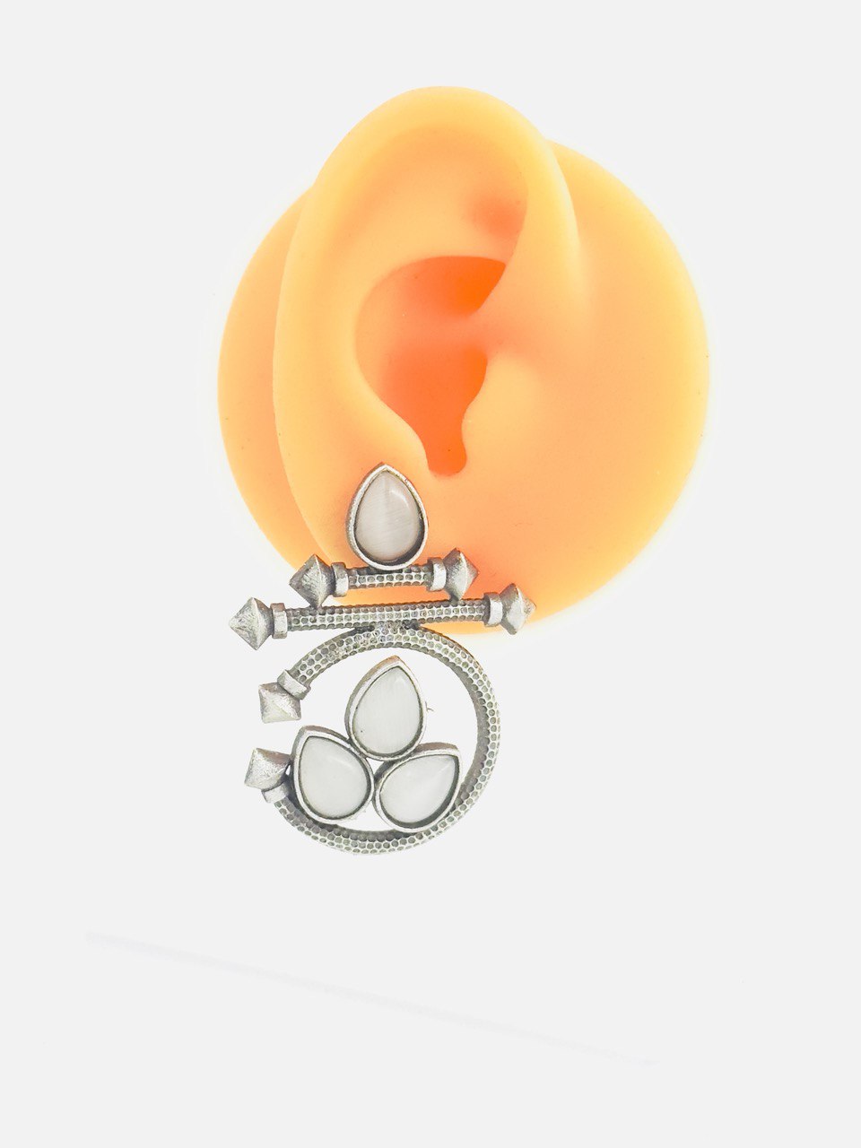 White antique  studs