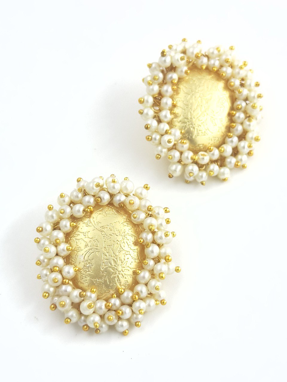Pearl  Gold plated studs