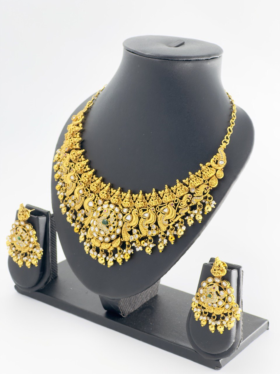 Temple antique jewellery set