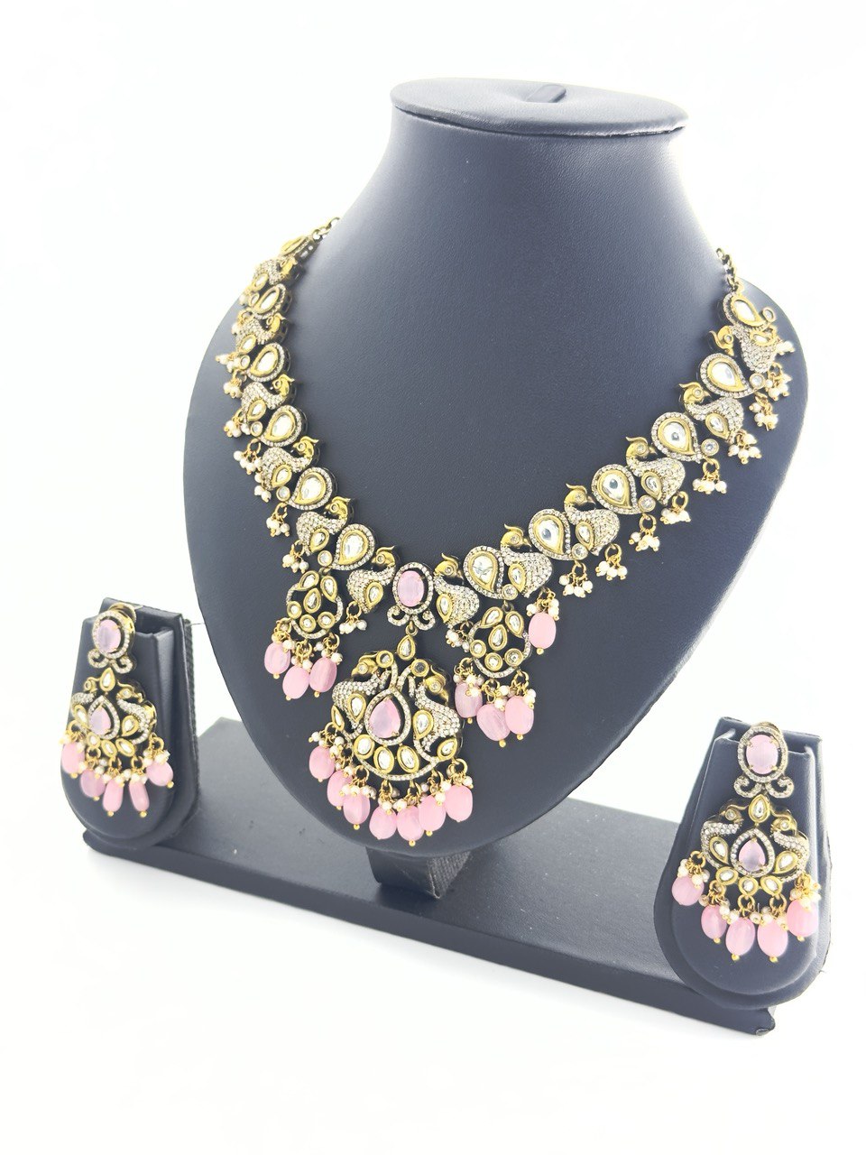 Pink mehndi jewellery set