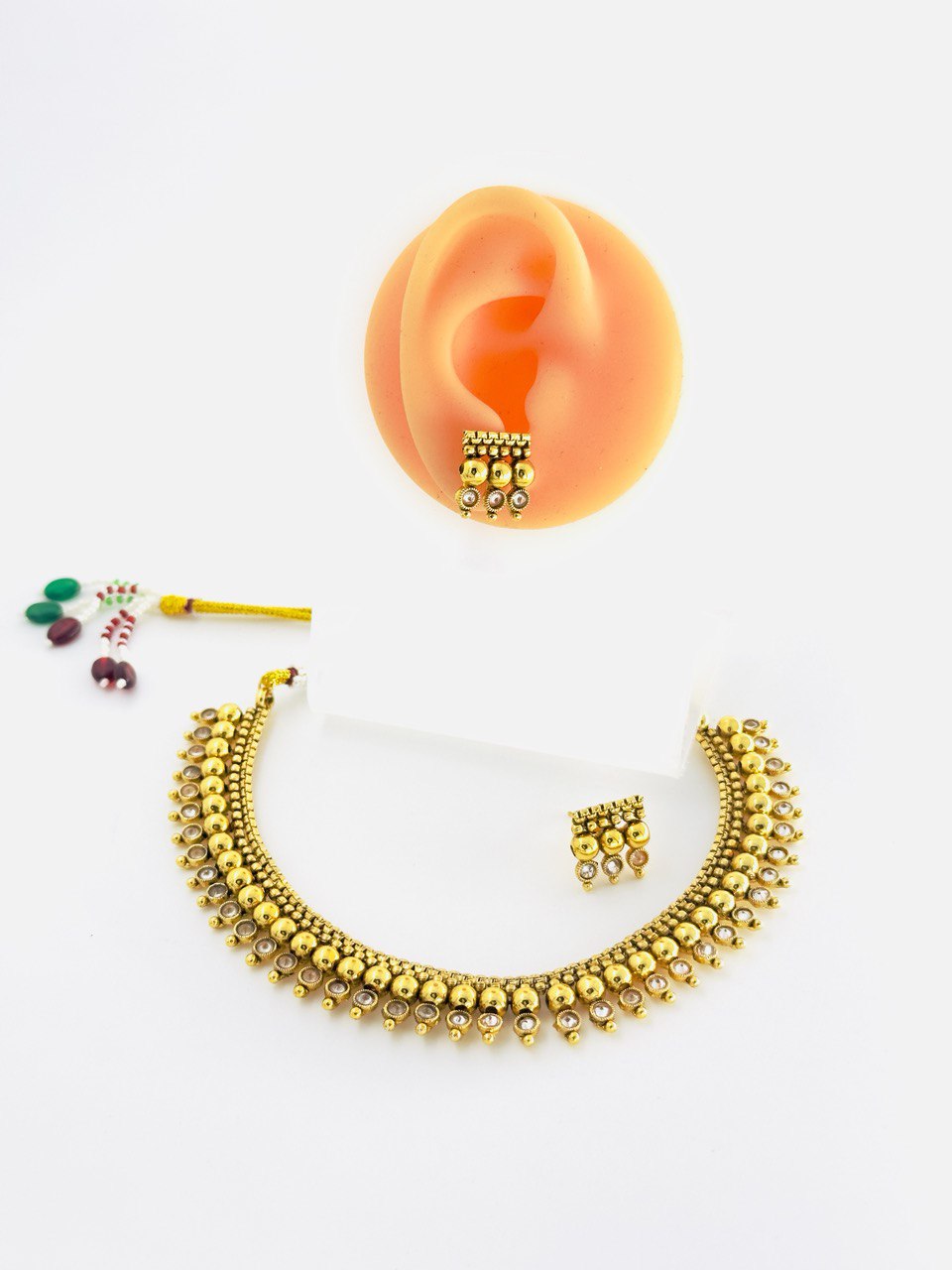Yashasvi  gold plated  necklace  set