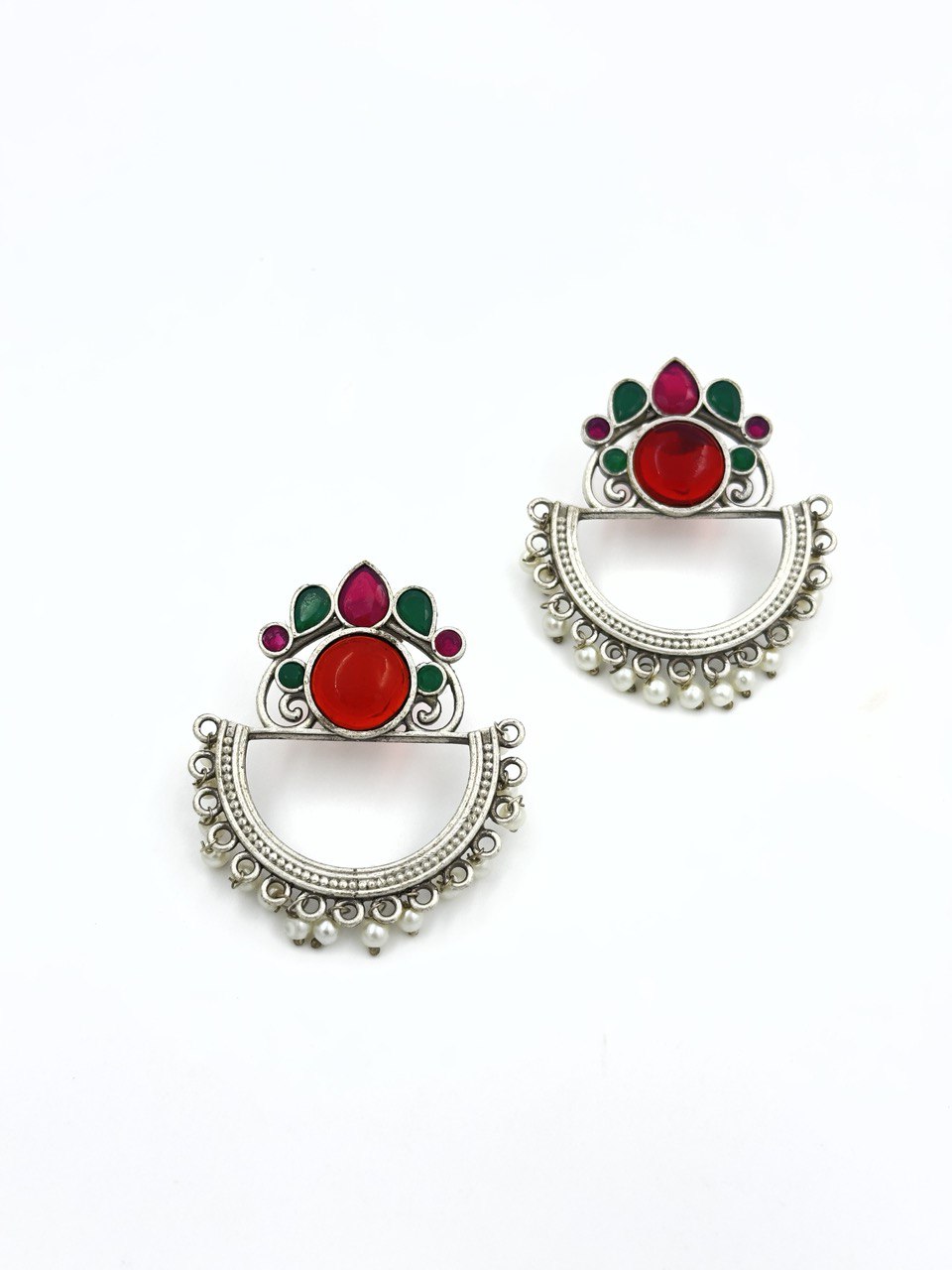 Multicolour   antique  studs