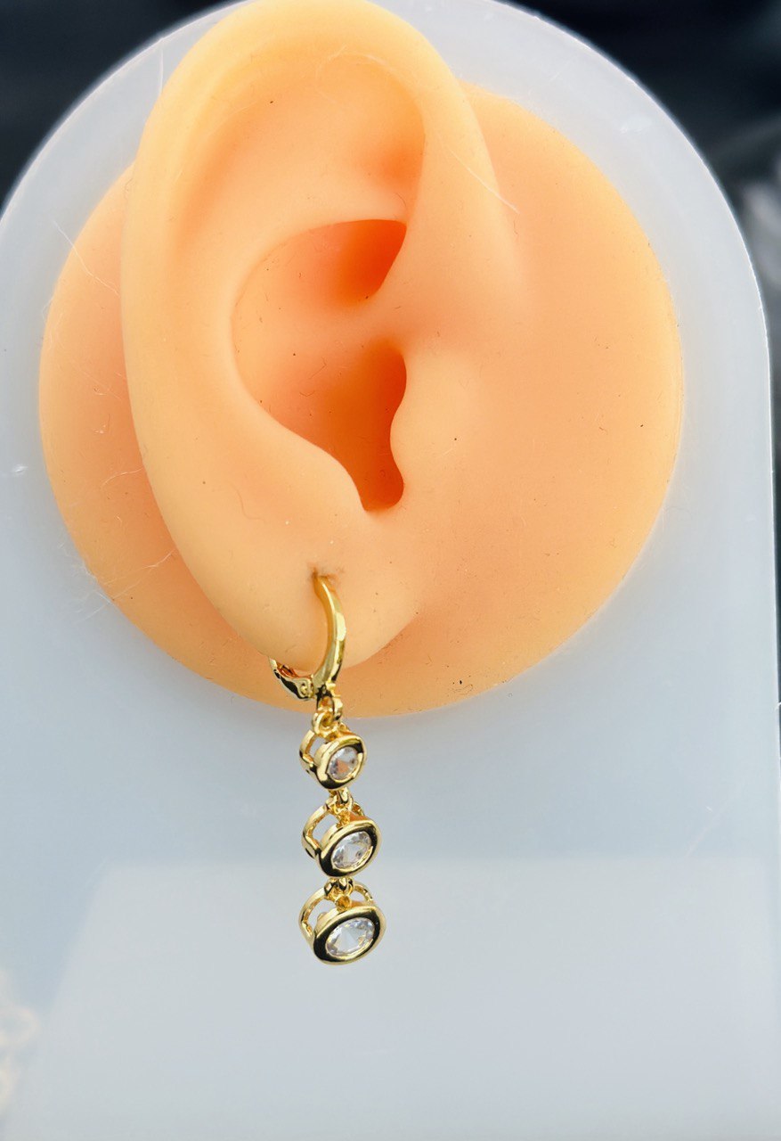 minimalist golden dangler